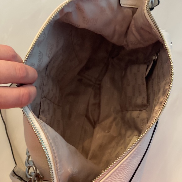 NWT Michael Kors Megan large vanilla shoulder purse. - Picture 9 of 15